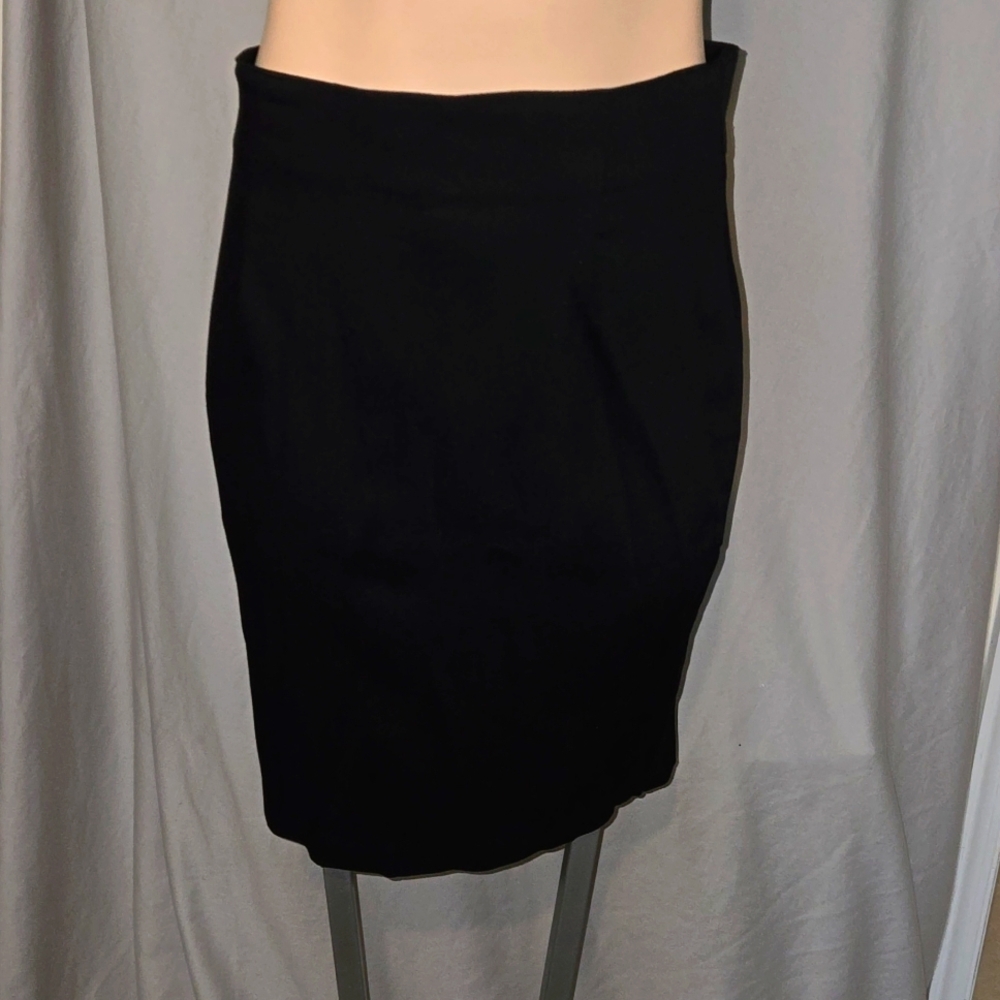 Bacic black ripped pencil skirt